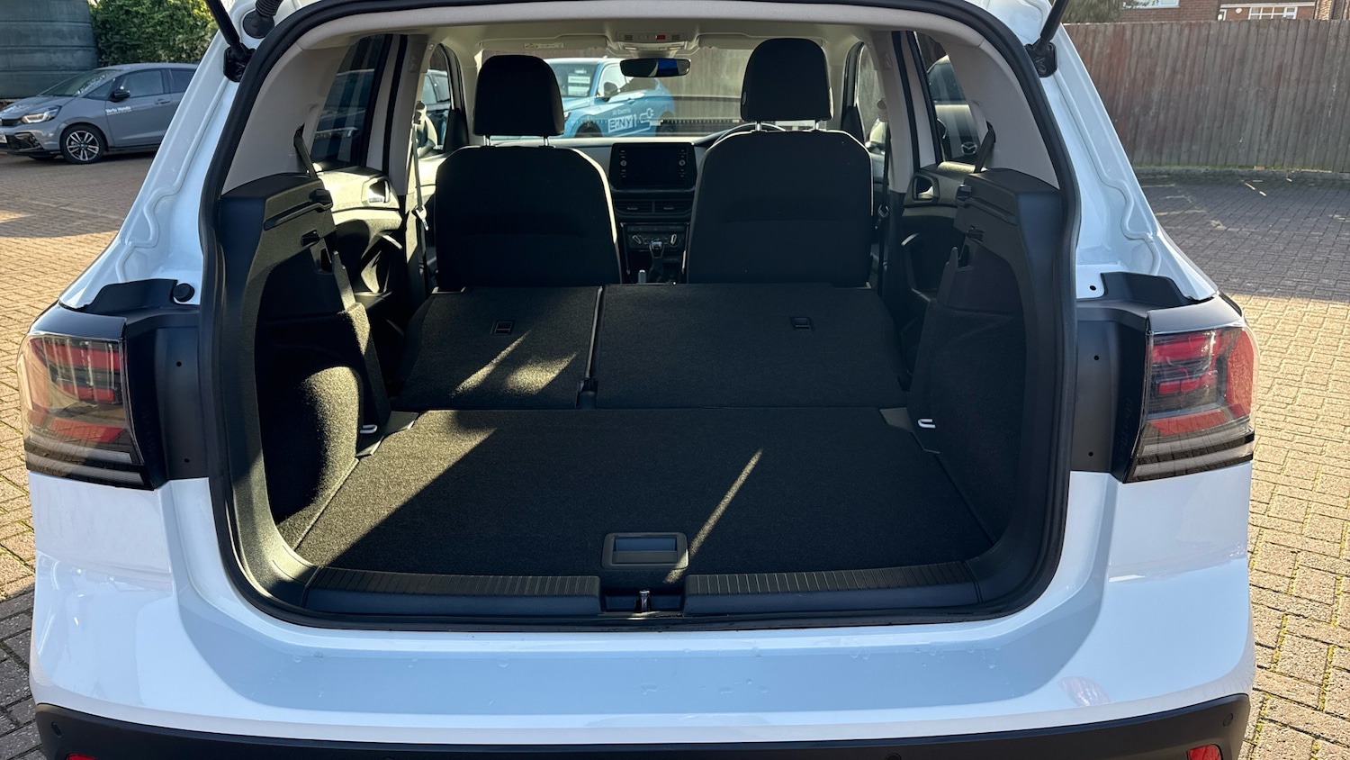 Used Volkswagen T-Cross 2024 for sale - 76892827: Photo 32