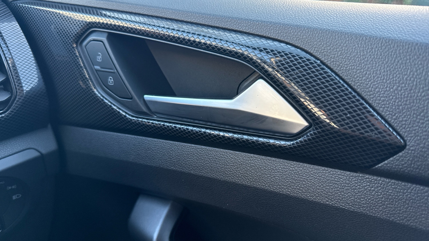 Used Volkswagen T-Cross 2024 for sale - 76892827: Photo 40