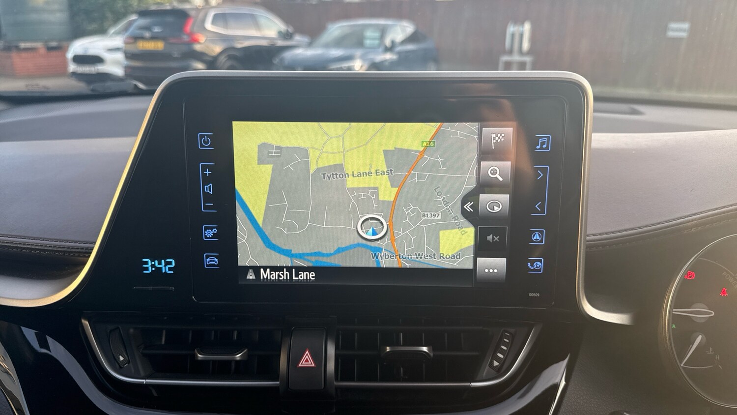 Used Toyota C-HR 2019 for sale - 77312573: Photo 12