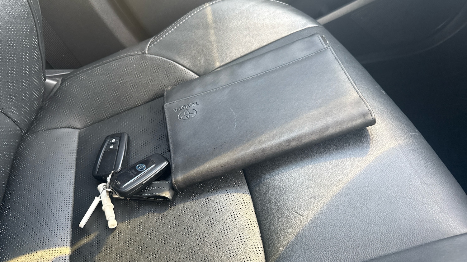 Used Toyota C-HR 2019 for sale - 77312573: Photo 19