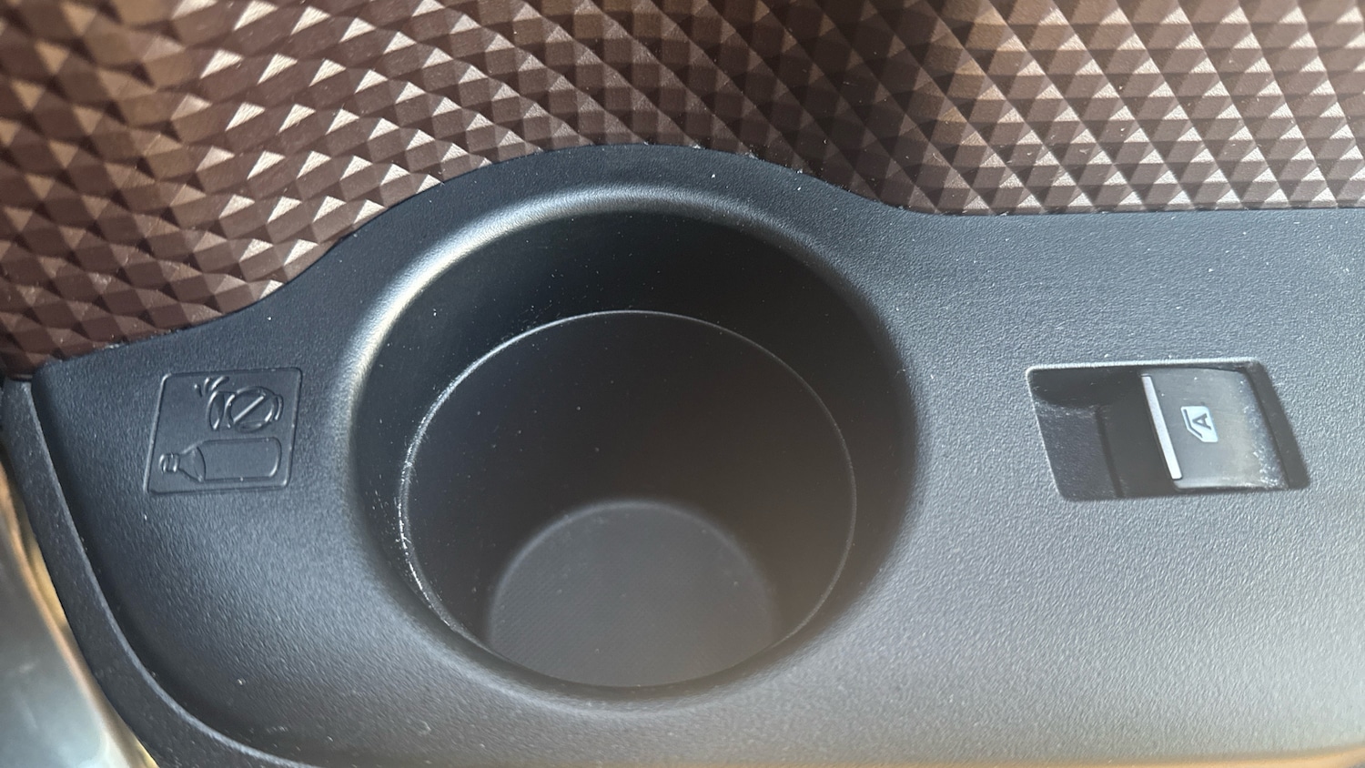 Used Toyota C-HR 2019 for sale - 77312573: Photo 37