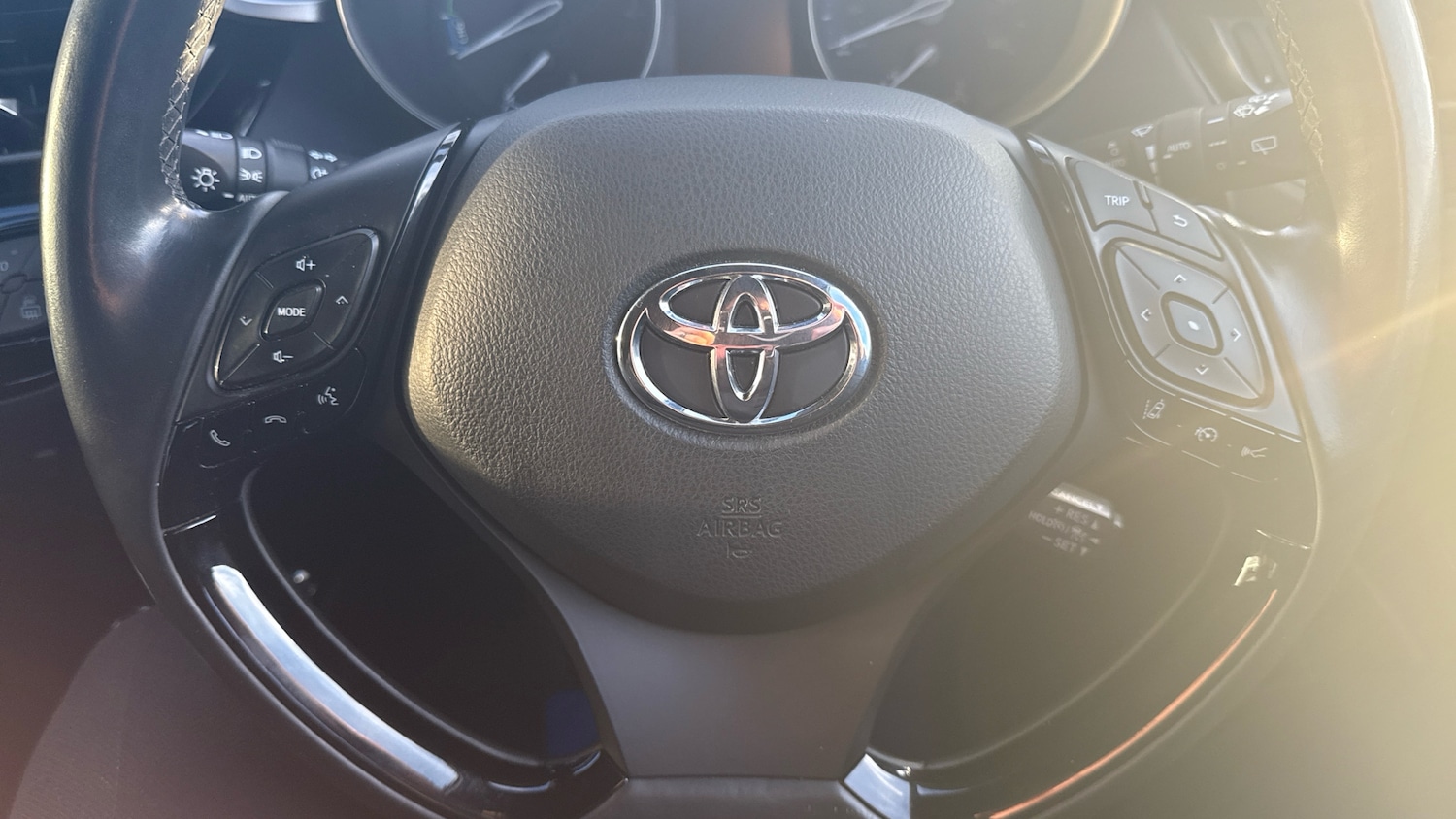 Used Toyota C-HR 2019 for sale - 77312573: Photo 41