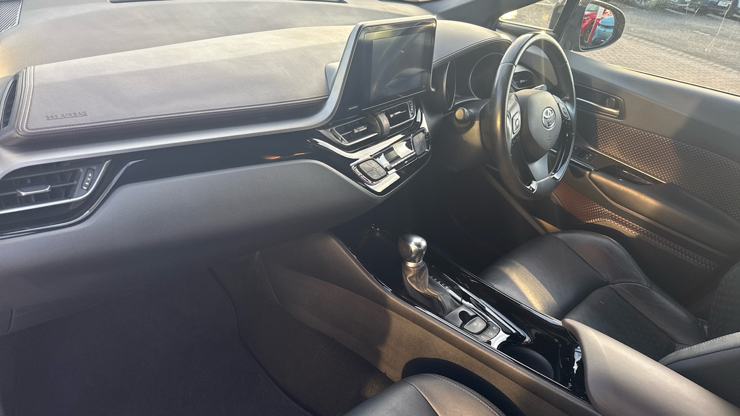 Used Toyota C-HR 2019 for sale - 77312573: Photo 9