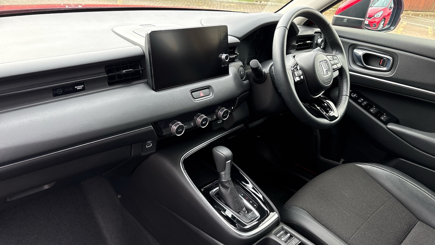 Used Honda HR-V 2023 for sale - 78131693: Photo 2