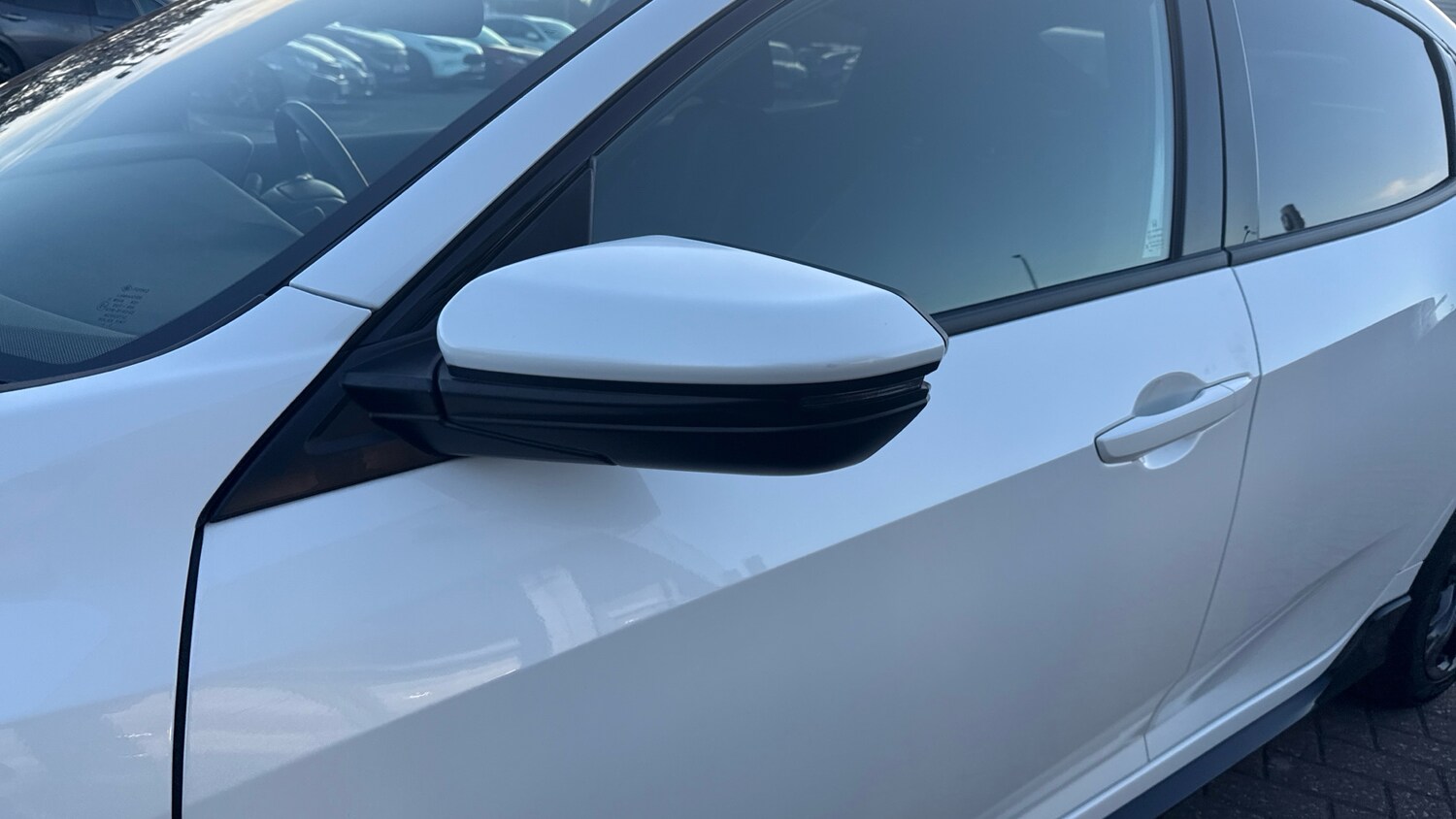 Used Honda Civic 2018 for sale - 78039209: Photo 15