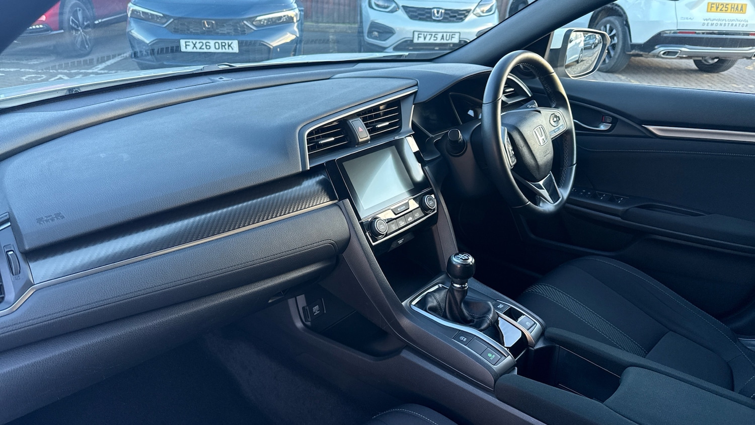 Used Honda Civic 2018 for sale - 78039209: Photo 2