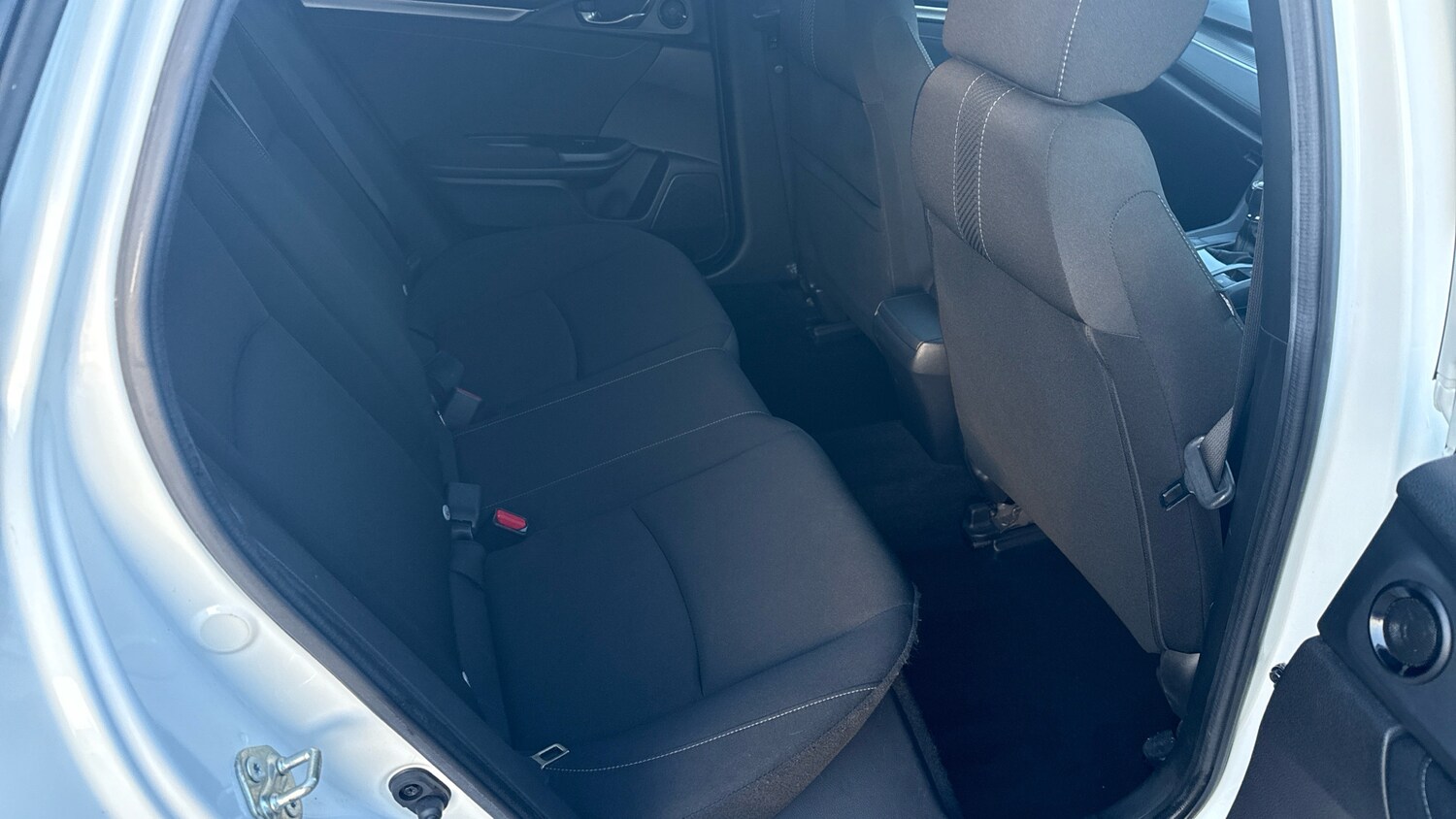 Used Honda Civic 2018 for sale - 78039209: Photo 23