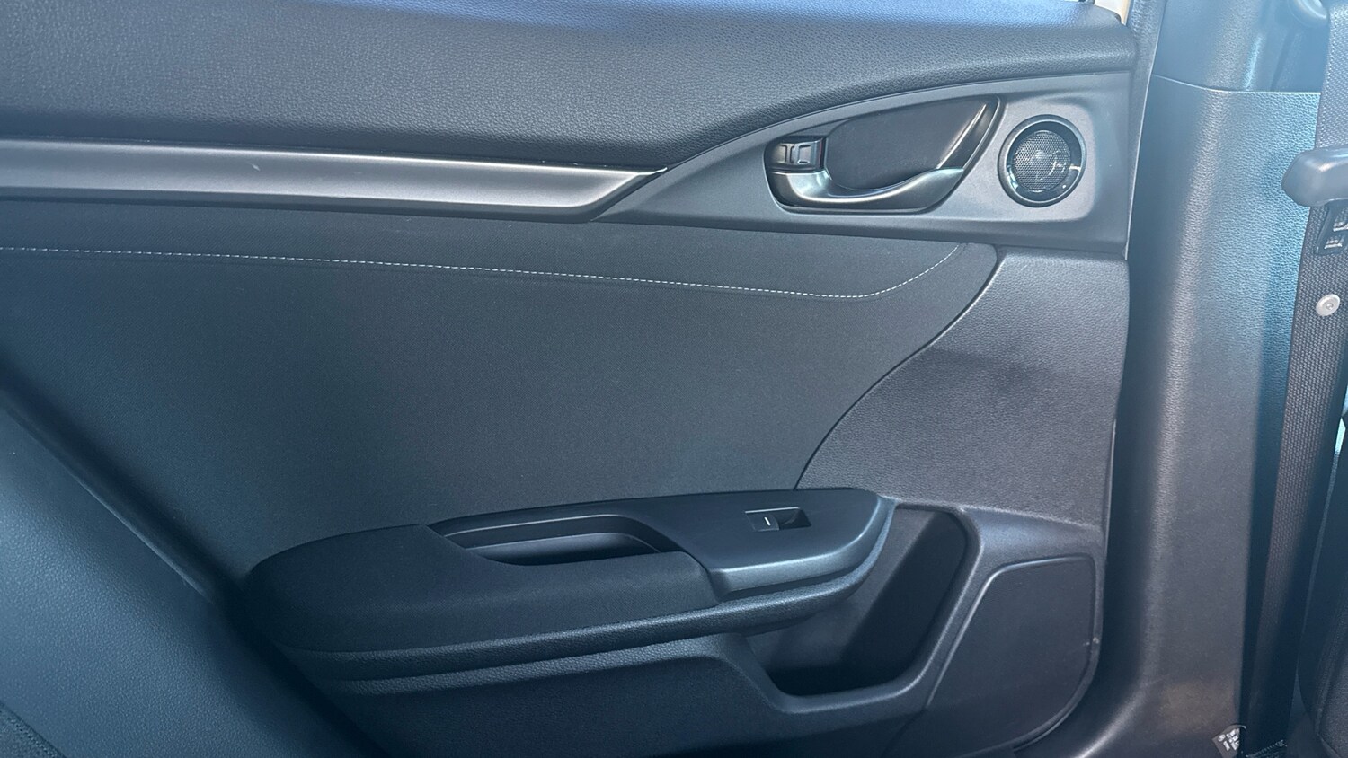 Used Honda Civic 2018 for sale - 78039209: Photo 25