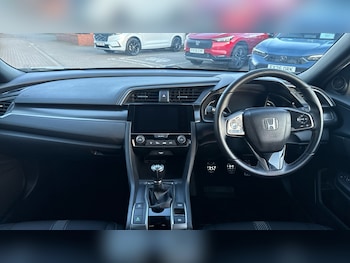 Used Honda Civic 2018 for sale - 78039209: Photo