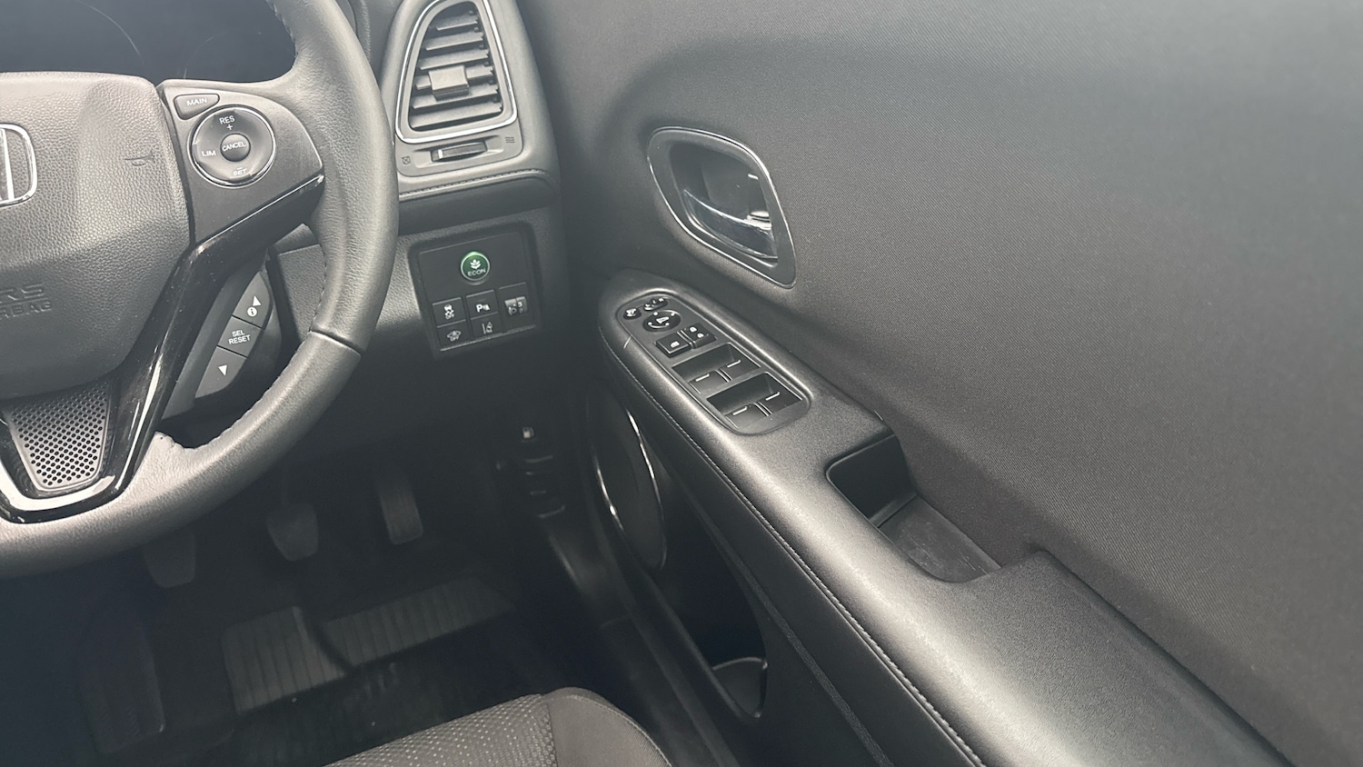 Used Honda HR-V 2017 for sale - 77789451: Photo 27