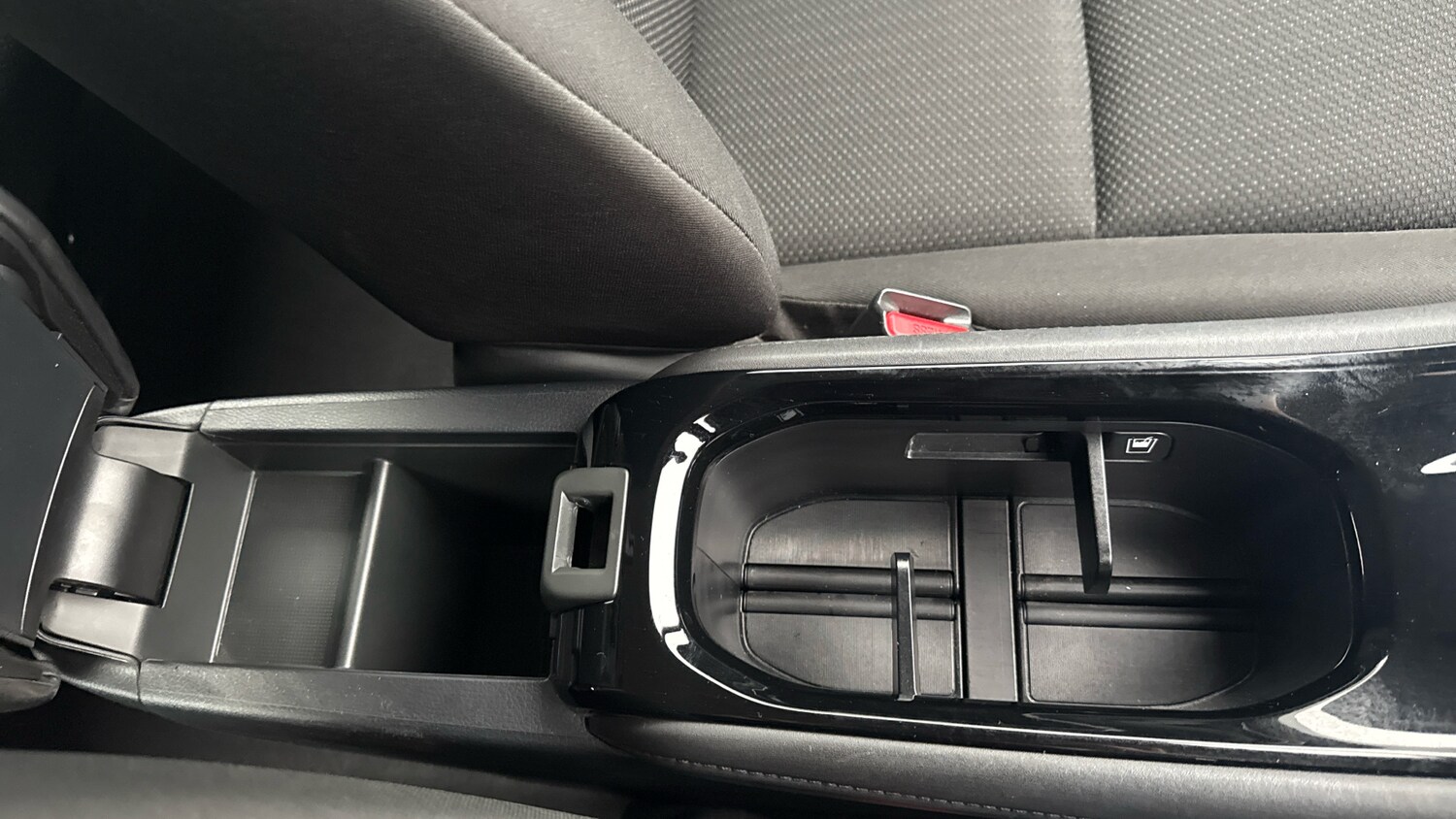 Used Honda HR-V 2017 for sale - 77789451: Photo 36