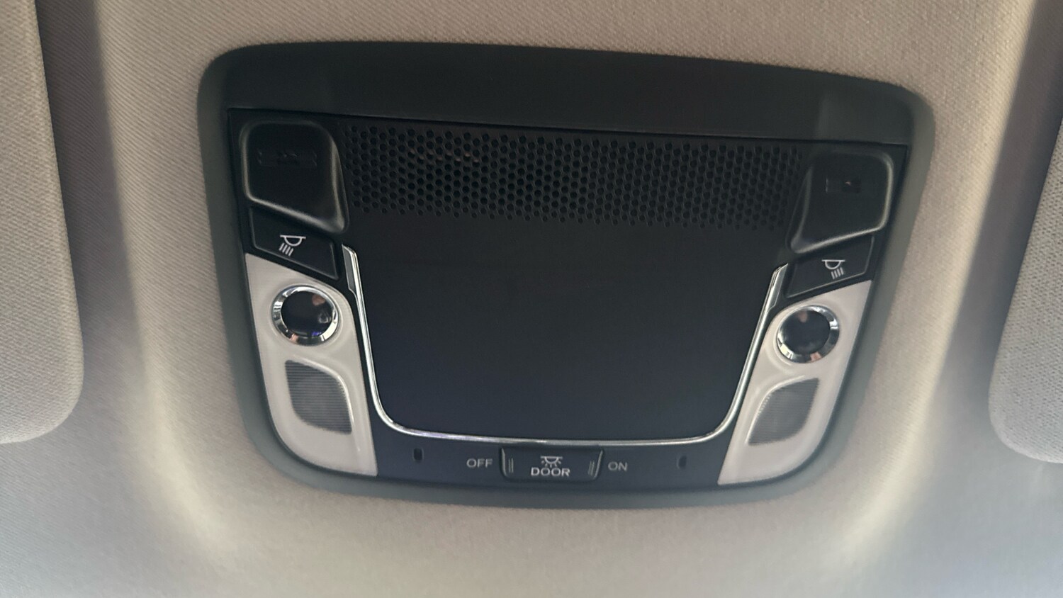 Used Honda HR-V 2017 for sale - 77789451: Photo 44