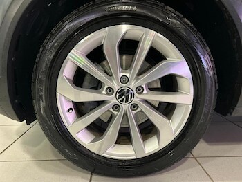 Used Volkswagen T-Roc 2022 for sale - 76819238: Photo