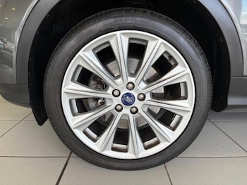 Used Ford Kuga 2019 for sale - 75524174: Photo