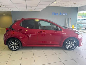 Used Toyota Yaris 2020 for sale - 79287578: Photo