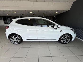 Used Renault Clio 2019 for sale - 75529574: Photo