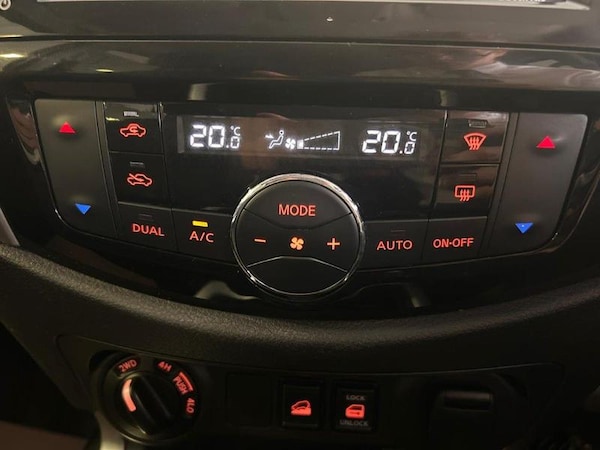 Used Nissan Navara 2019 for sale - 75550053: Photo 19