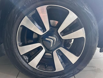 Used Citroen C3 2018 for sale - 76494612: Photo