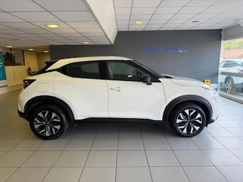 Used Nissan Juke 2023 for sale - 79102540: Photo