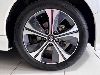 Used Nissan Leaf 2021 for sale - 77641462: Photo