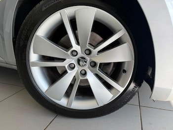 Used Skoda Superb 2022 for sale - 79312243: Photo