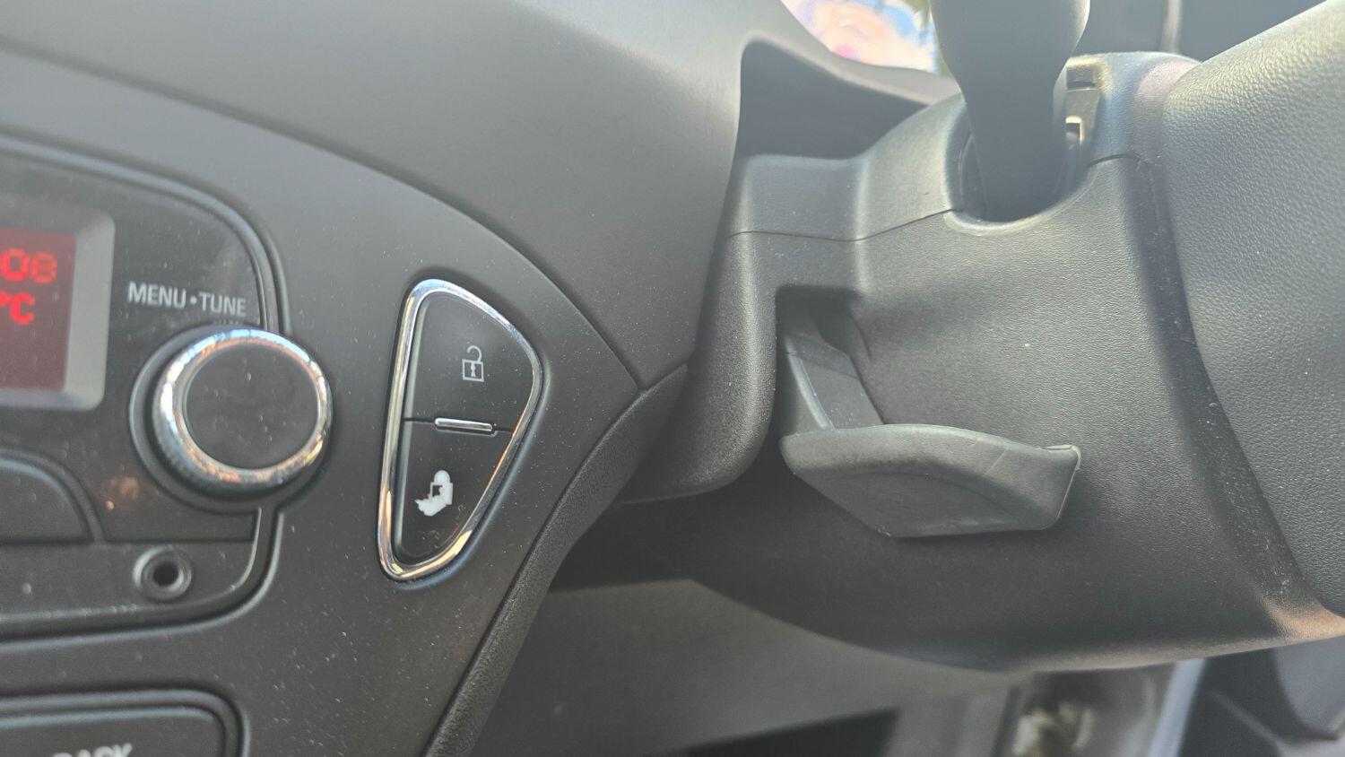 Used Vauxhall Corsa 2015 for sale - 76769362: Photo 14