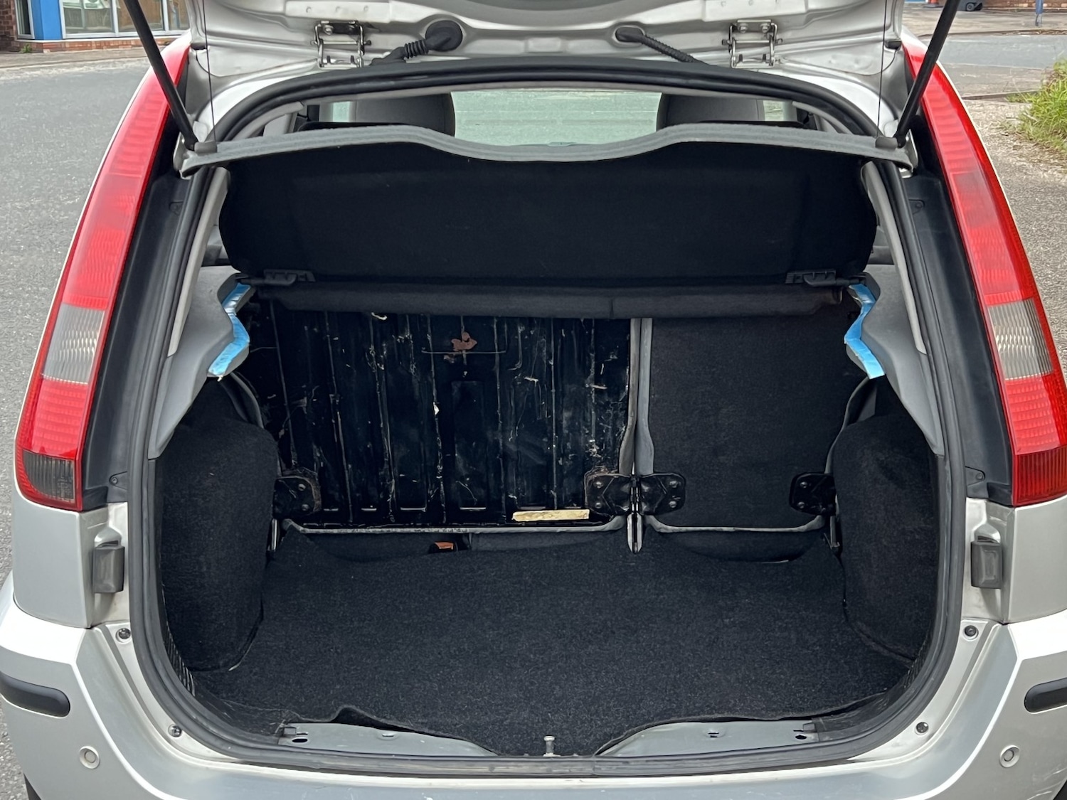 Used Ford Fusion 2005 for sale - 76979524: Photo 14