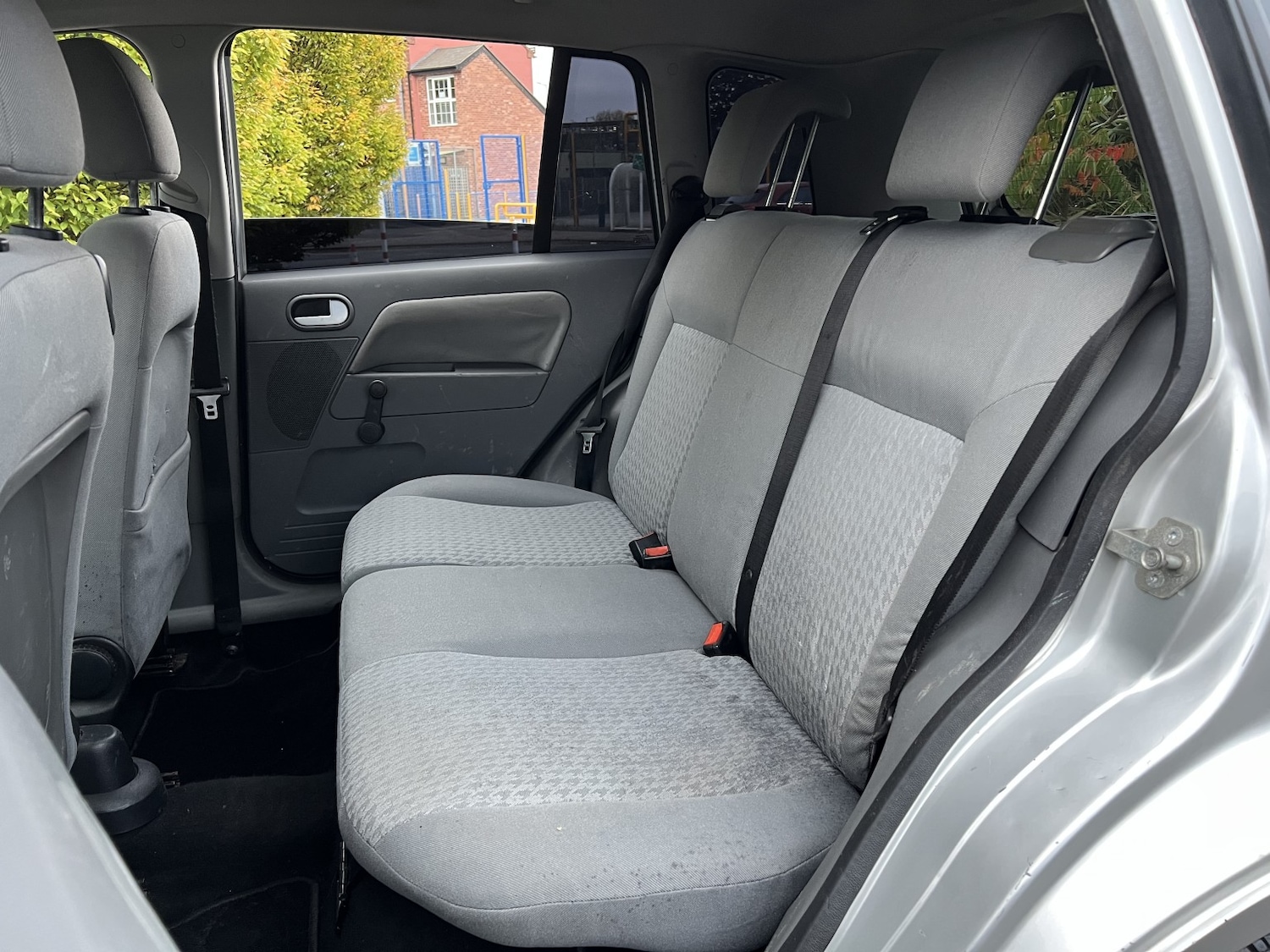 Used Ford Fusion 2005 for sale - 76979524: Photo 8