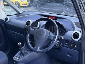 Used Peugeot 1007 2005 for sale - 78604860: Photo
