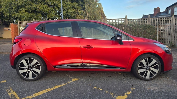 Used Renault Clio 2015 for sale - 76225304: Photo 5