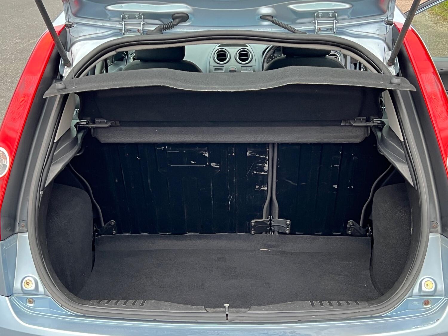 Used Ford Fiesta 2005 for sale - 76231006: Photo 12