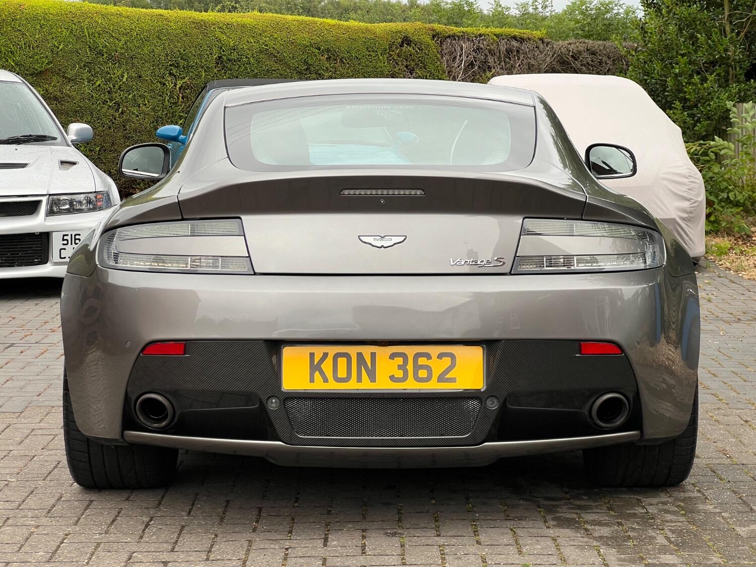Used Aston Martin Vantage 2015 for sale - 75380696: Photo 10