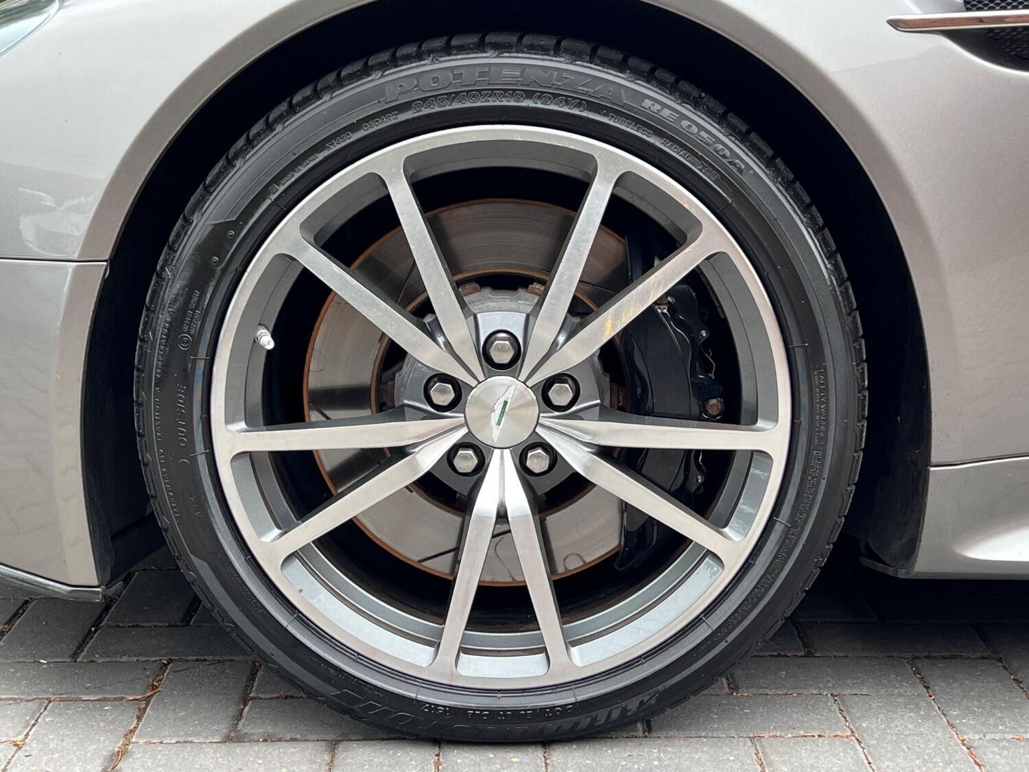 Used Aston Martin Vantage 2015 for sale - 75380696: Photo 17