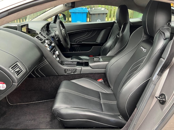 Used Aston Martin Vantage 2015 for sale - 75380696: Photo 7