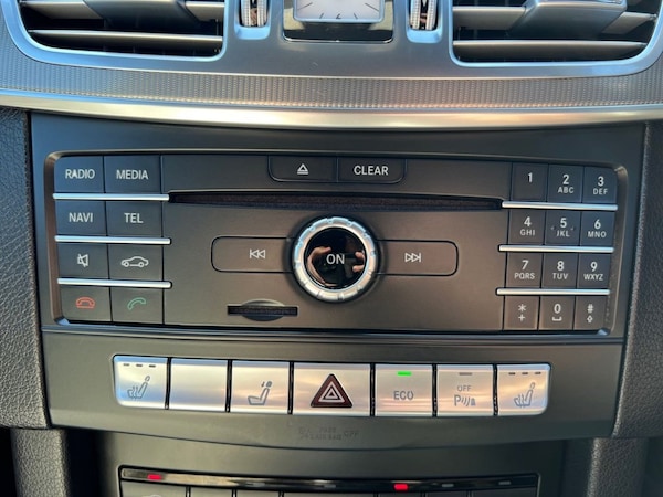 Used Mercedes-Benz E-Class 2015 for sale - 75680857: Photo 41
