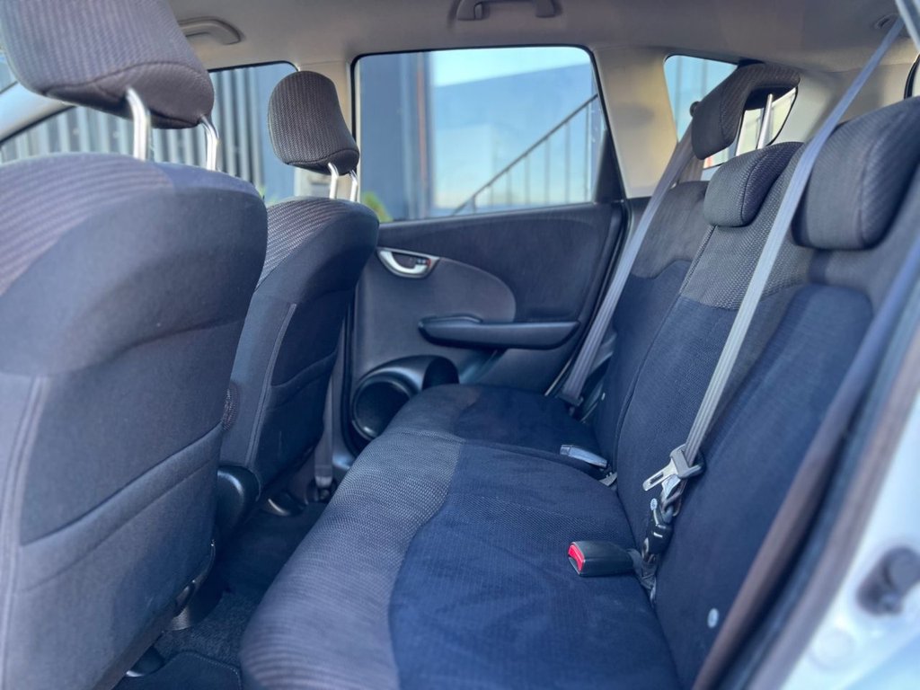 Used Honda Jazz 2015 for sale - 76430251: Photo 15