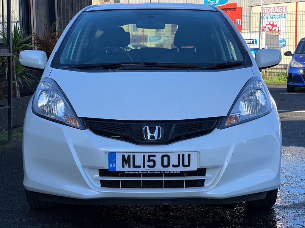 Used Honda Jazz 2015 for sale - 76430251: Photo 2