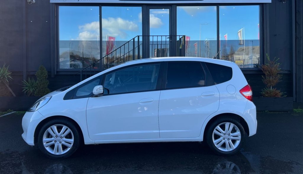 Used Honda Jazz 2015 for sale - 76430251: Photo 4