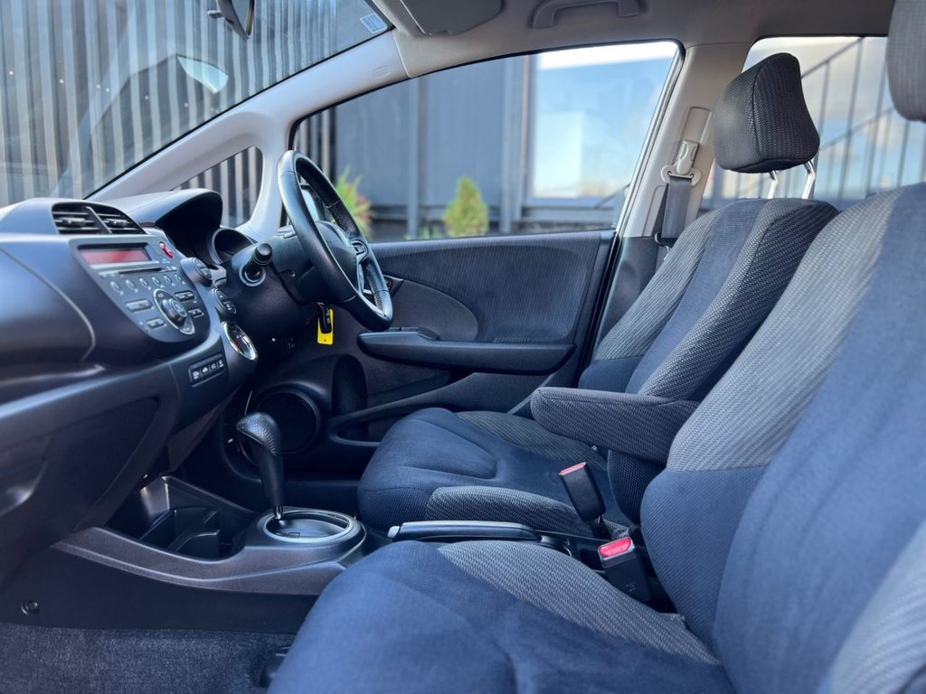 Used Honda Jazz 2015 for sale - 76430251: Photo 8