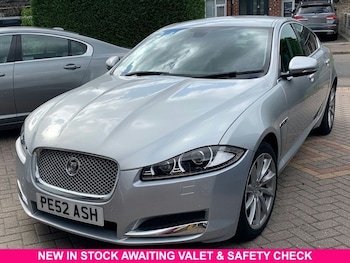 2012 (52) - 2.2d Premium Luxury Saloon 4dr Diesel Auto Euro 5 (s/s) (190 ps)