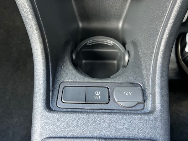 Used Volkswagen up! 2016 for sale - 74795762: Photo 29