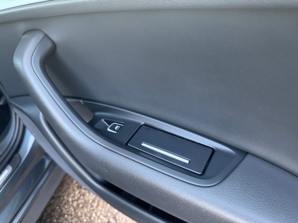 Used Audi A6 Avant 2015 for sale - 76821100: Photo 16