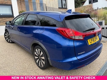 Used Honda Civic 2016 for sale - 76223603: Photo 4