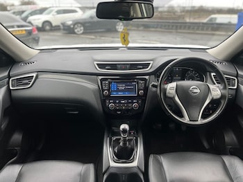 Used Nissan X-Trail 2016 for sale - 77301780: Photo