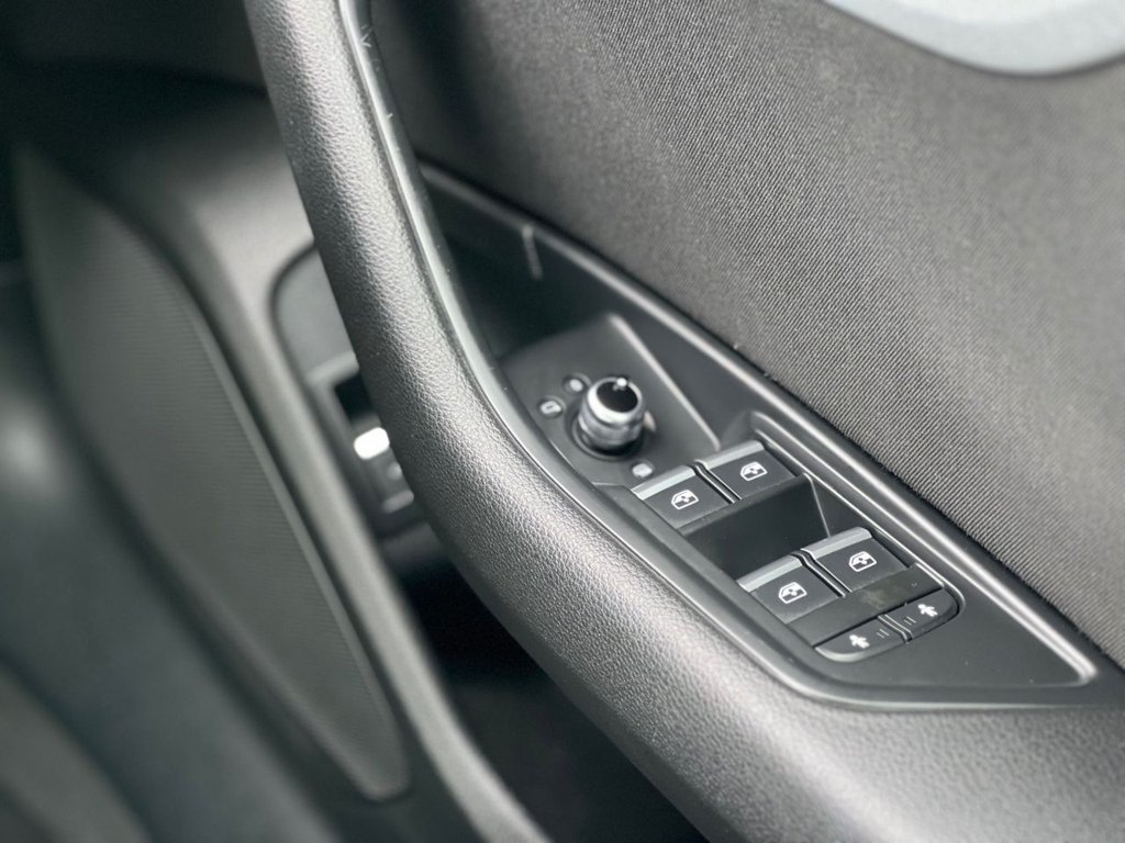 Used Audi A4 2017 for sale - 76417909: Photo 15