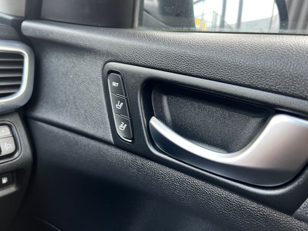 Used Kia Optima 2017 for sale - 76590961: Photo 24