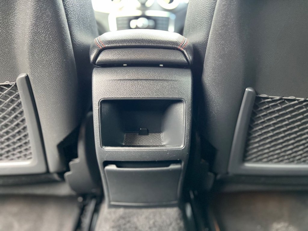 Used Mercedes-Benz GLA 2015 for sale - 76558695: Photo 31