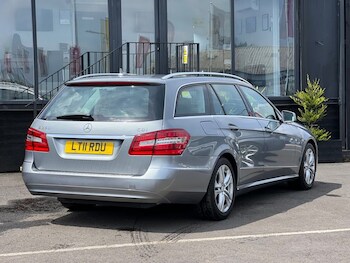 Used Mercedes-Benz E-Class 2011 for sale - 76163558: Photo