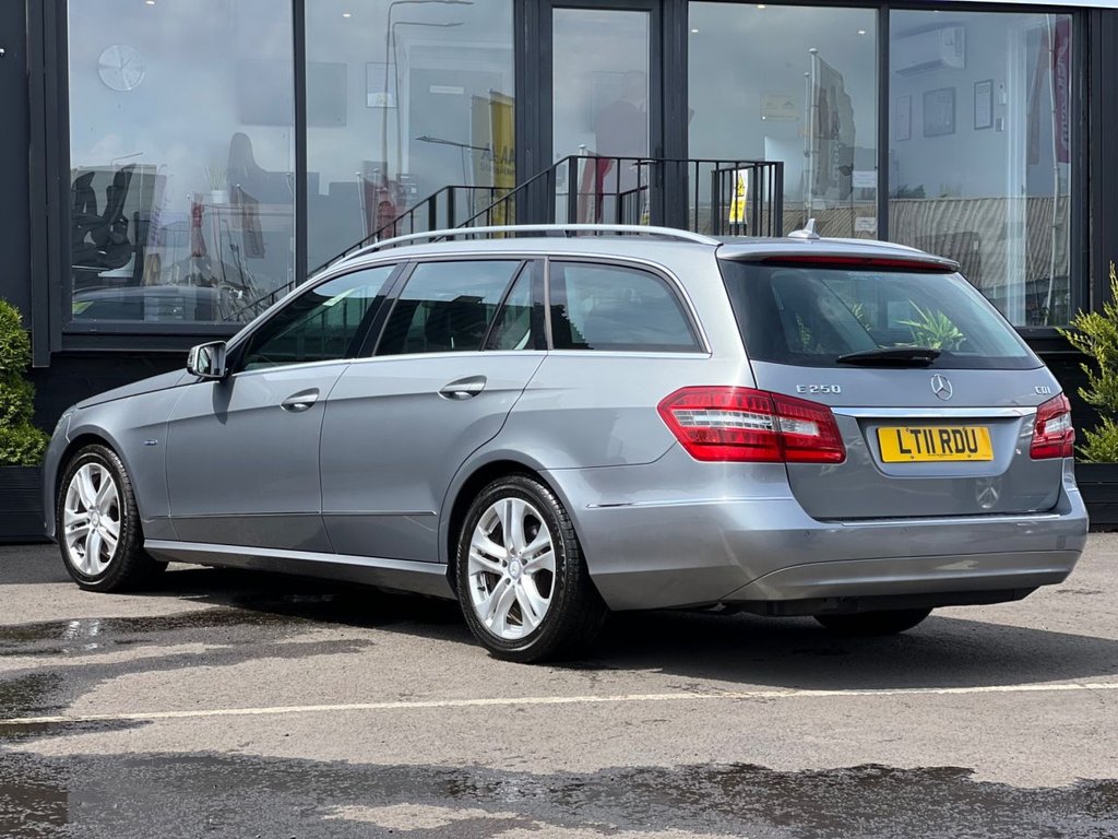 Used Mercedes-Benz E-Class 2011 for sale - 76163558: Photo 7