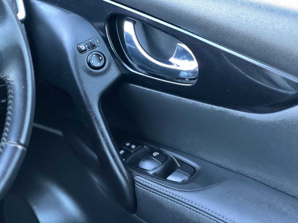 Used Nissan Qashqai 2015 for sale - 76868131: Photo 11